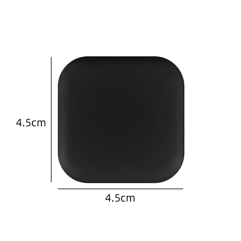 Butée de porte carrée en silicone Noir, dimensions 4.5 x 4.5 x 1.8 cm, souple, résistante et autocollante — idéale pour amortir les chocs.