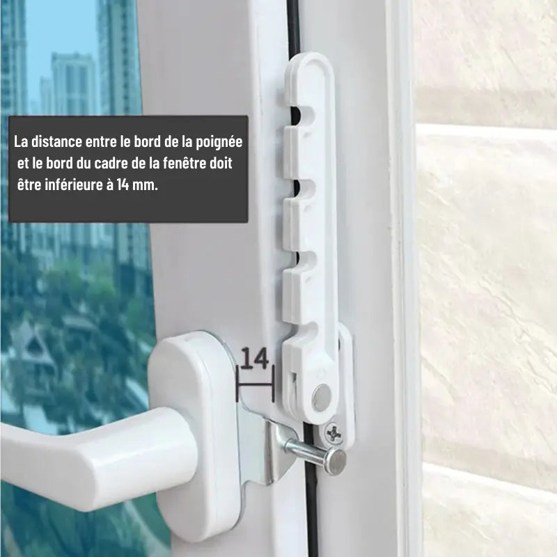 Installation d’un verrou de sécurité sur porte-fenêtre avec distance de montage de 14 mm